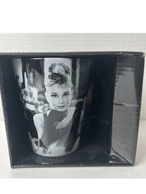 Audrey Hepburn Breakfast at Tiffany’s Mug NIB Classic Movie Gift